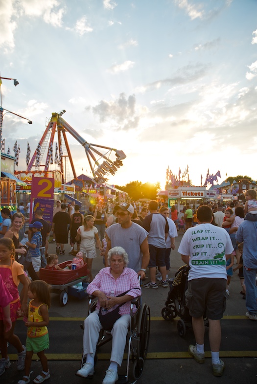 From the series "The Fair", photographed by David Kimelman in 2006.